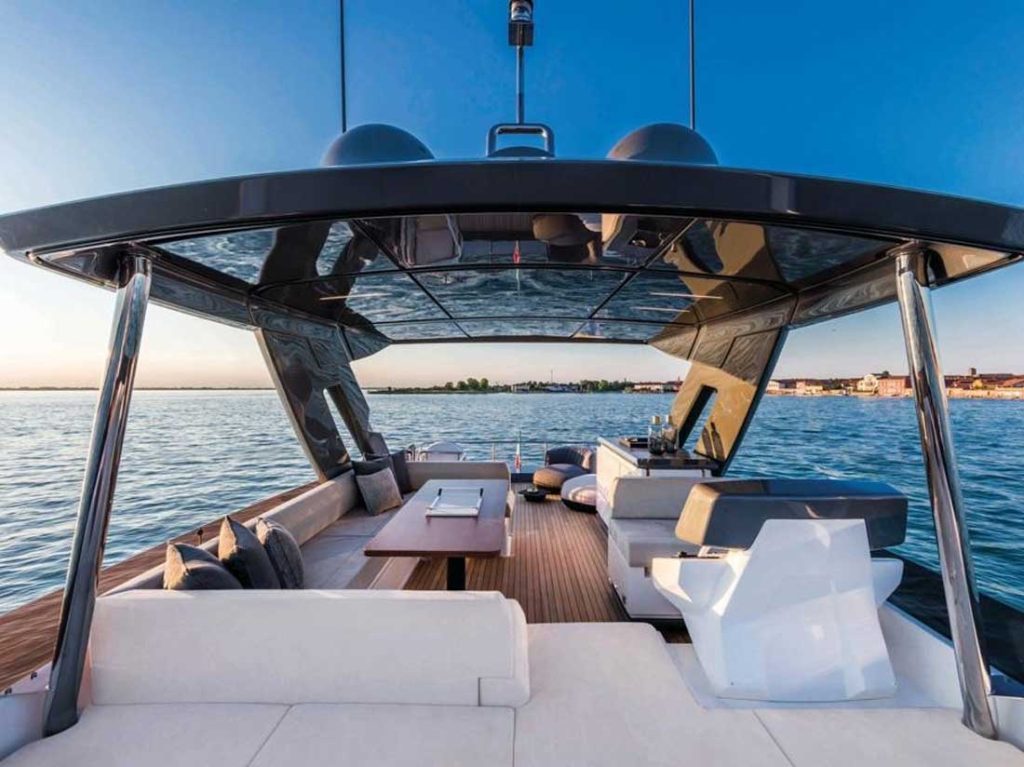 Ferretti-67-yacht-2