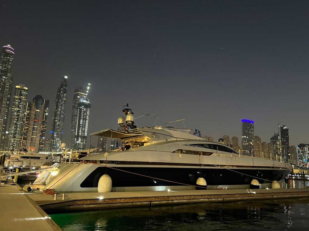 Lady-Mia-105ft-Yacht-1